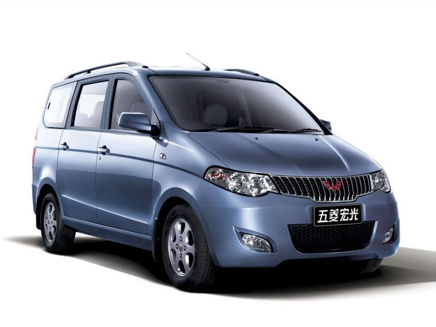  WuLing Hongguang (LZW6430/6431/6432) 2010 года  (фото 10 из 24)
